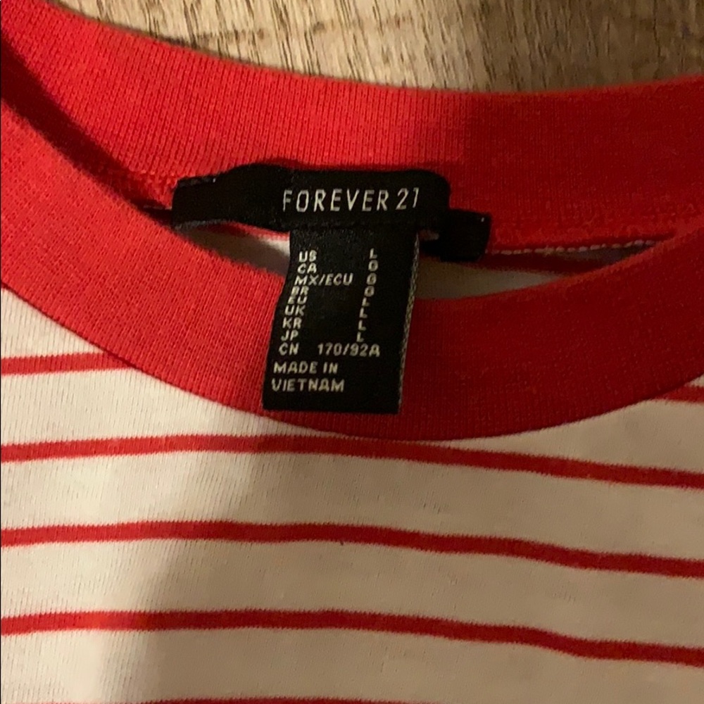 Forever 21 long sleeve cropped shirt - Picture 2 of 3